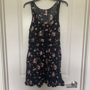 ☀️👗Women's/Junior's M Black Floral Sundress 💐 with Lace Inserts